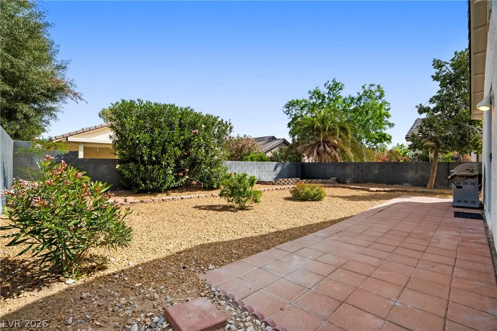 8824 Iron Hitch, Las Vegas, NV 89143