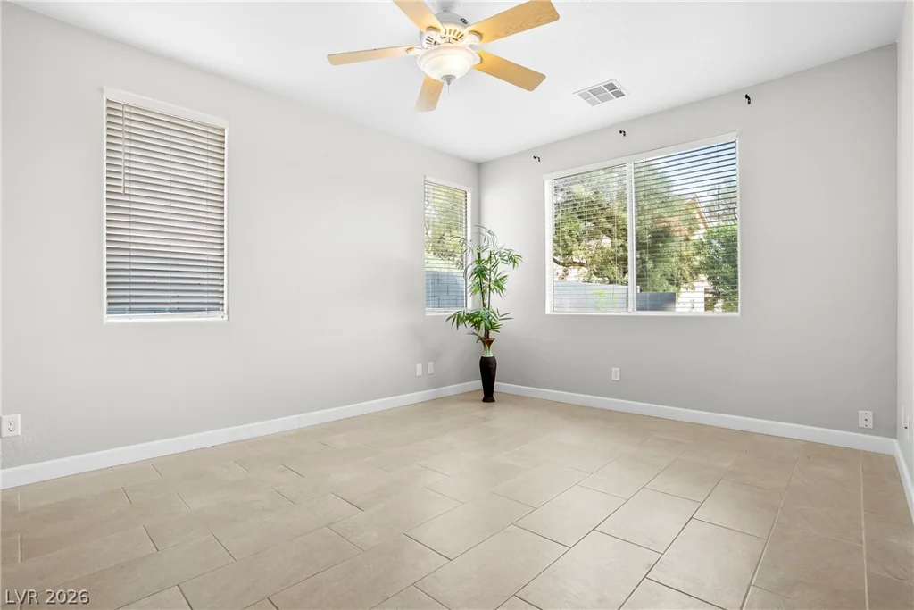 8824 Iron Hitch, Las Vegas, NV 89143