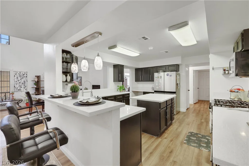 5553 Singing Hills, Las Vegas, NV 89130