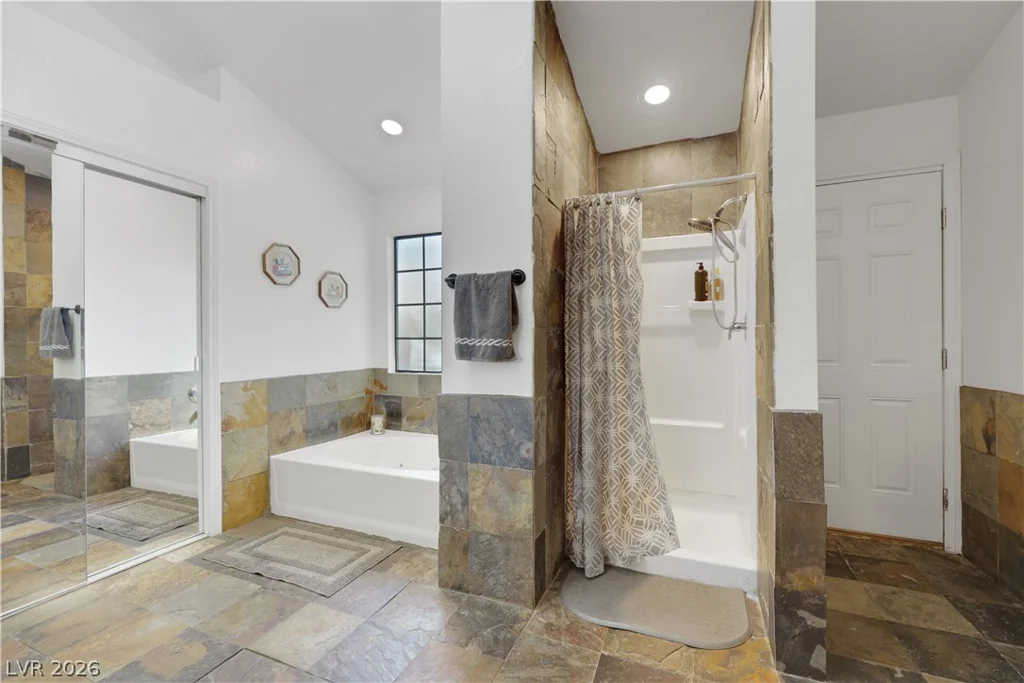 5553 Singing Hills, Las Vegas, NV 89130