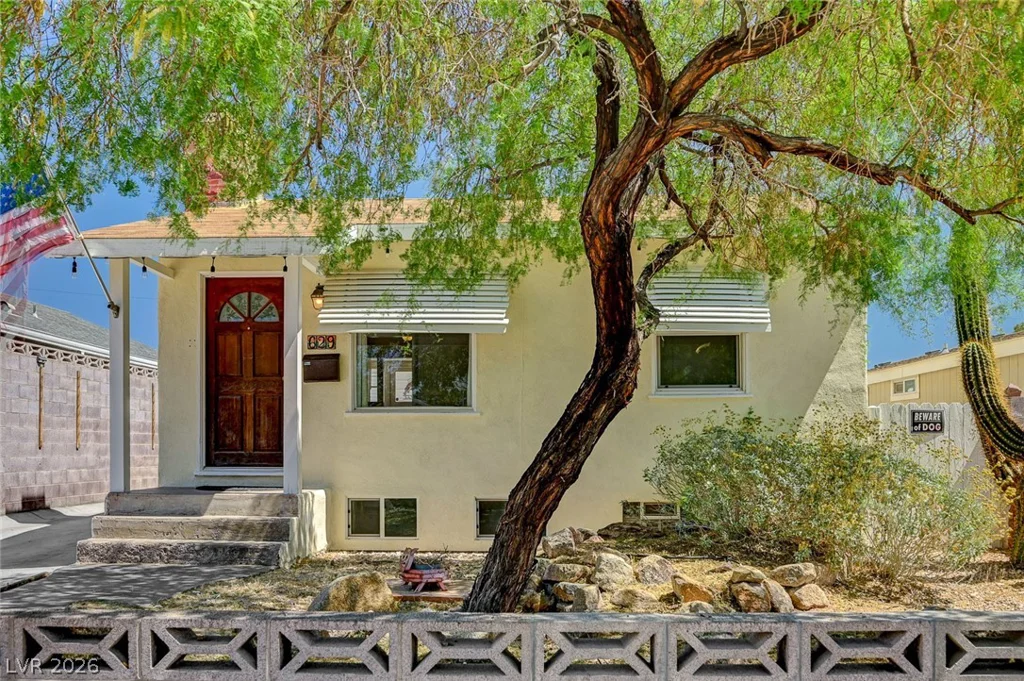 629 L, Boulder City, NV 89005