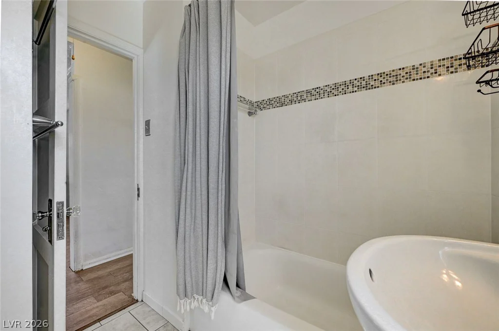 629 L, Boulder City, NV 89005