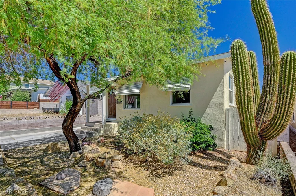 629 L, Boulder City, NV 89005