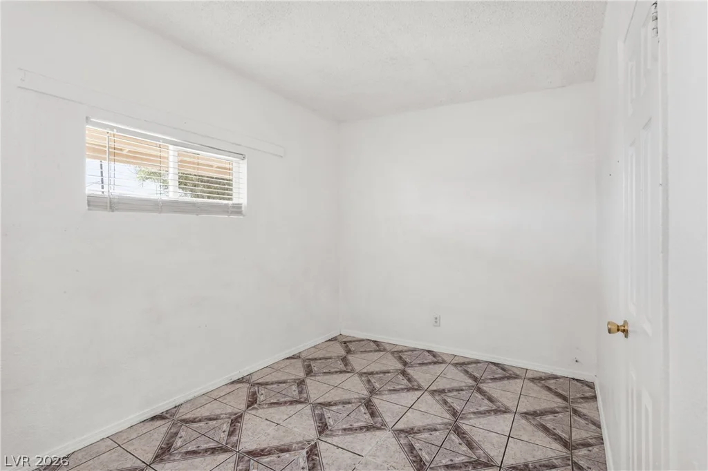 2217 Oakey, Las Vegas, NV 89104