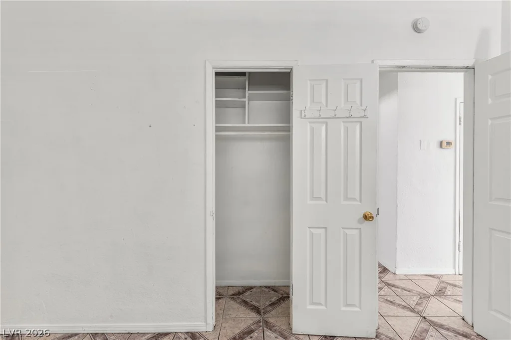 2217 Oakey, Las Vegas, NV 89104