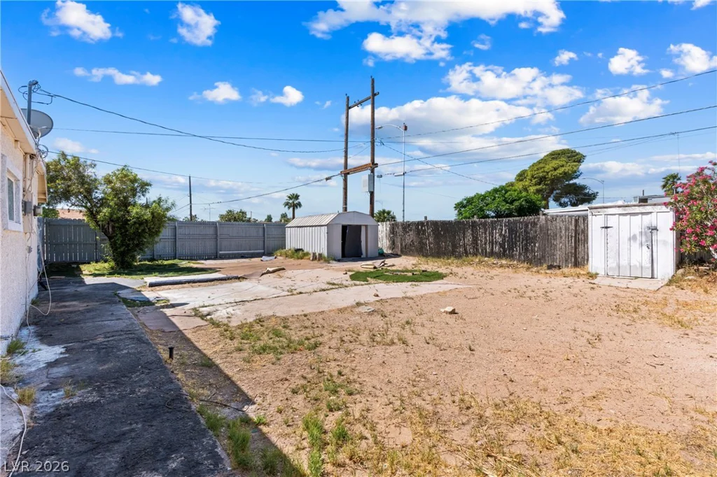 2217 Oakey, Las Vegas, NV 89104