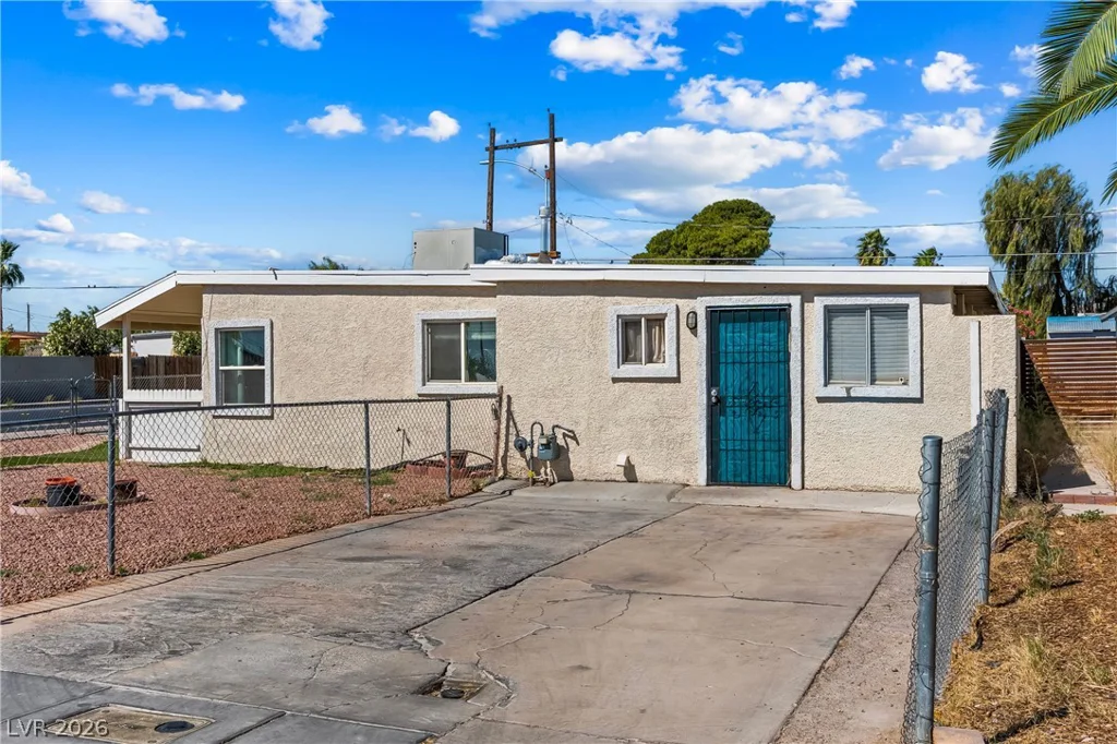 2217 Oakey, Las Vegas, NV 89104