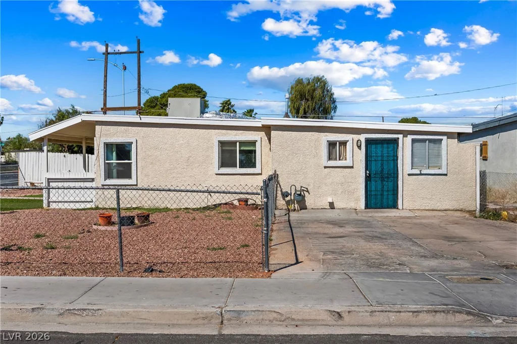 2217 Oakey, Las Vegas, NV 89104
