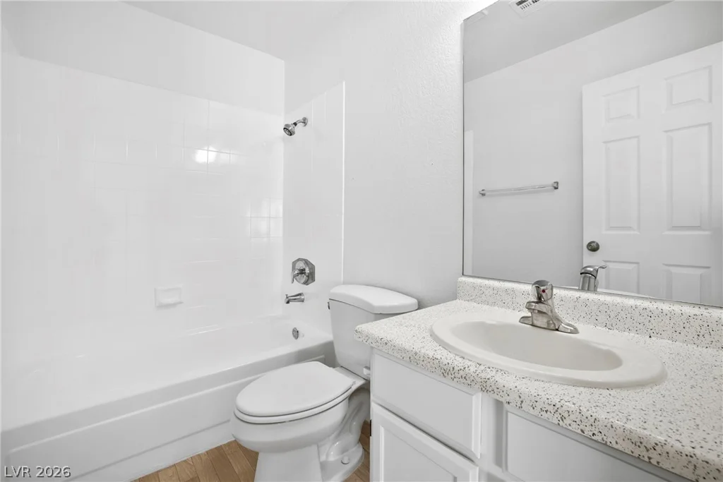 5002 Rainbow, Las Vegas, NV 89118