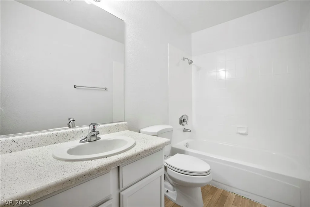 5002 Rainbow, Las Vegas, NV 89118