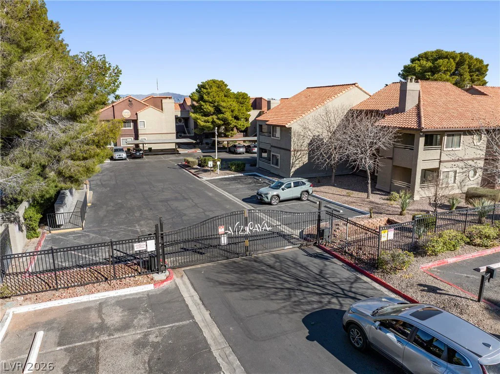 5002 Rainbow, Las Vegas, NV 89118