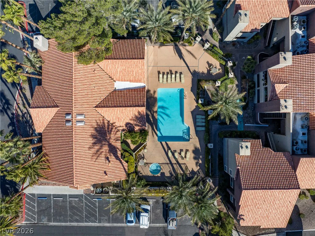 5002 Rainbow, Las Vegas, NV 89118
