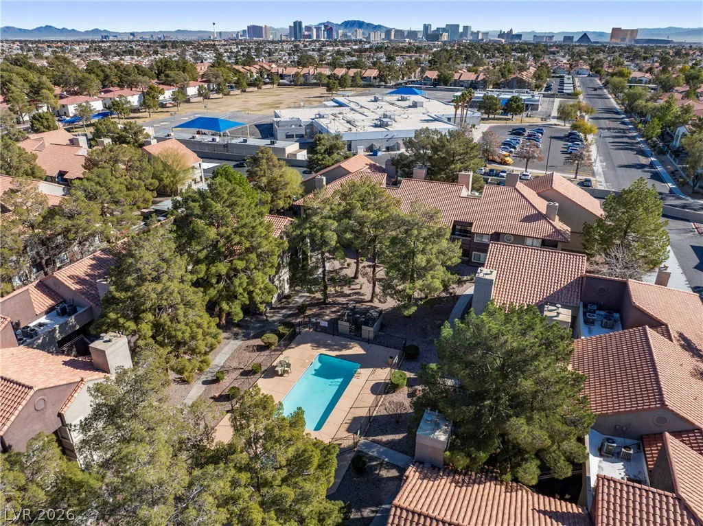 5002 Rainbow, Las Vegas, NV 89118