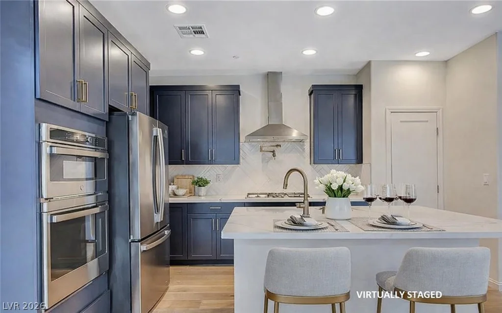31 Castleton Tower, Henderson, NV 89011