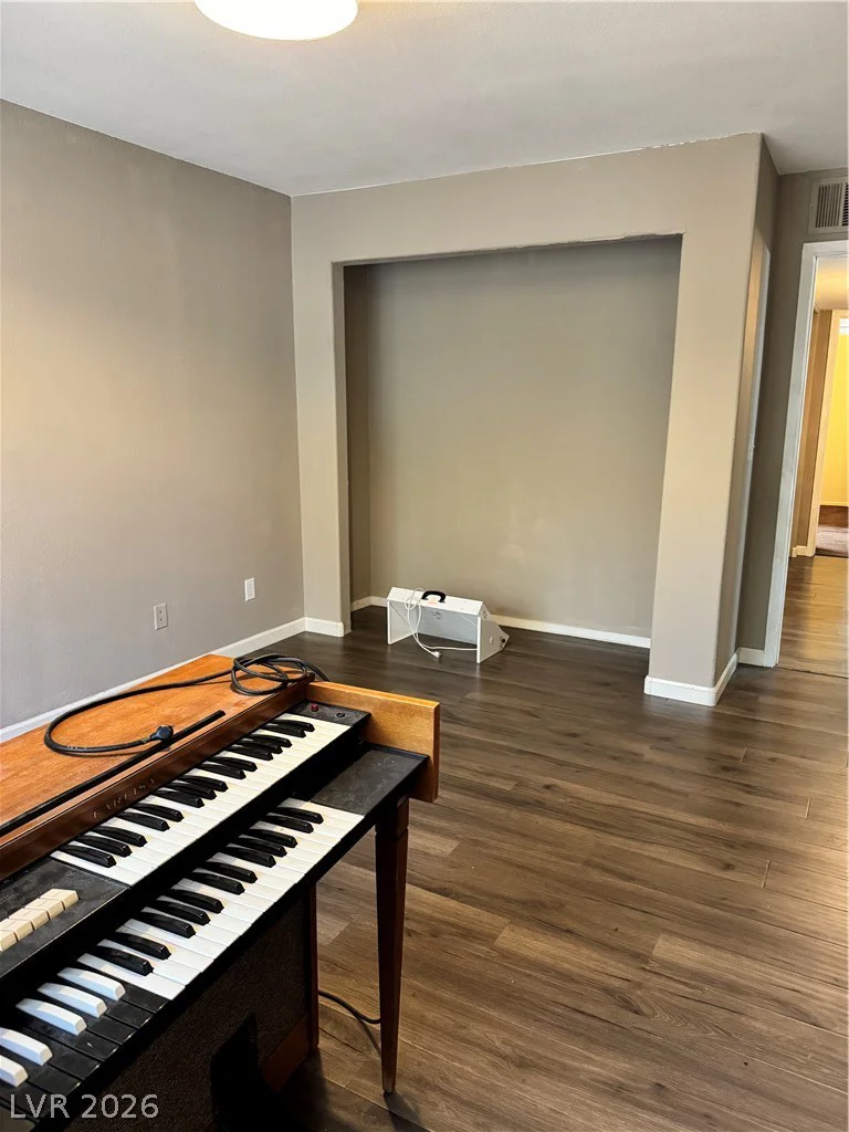 3056 Casey, Las Vegas, NV 89120