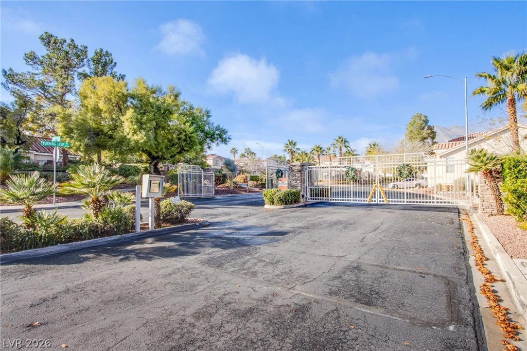 10413 Turning Leaf, Las Vegas, NV 89129