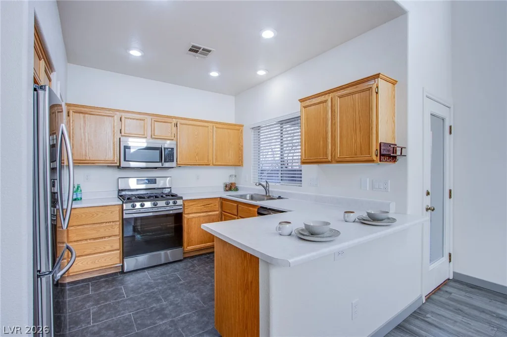 10413 Turning Leaf, Las Vegas, NV 89129