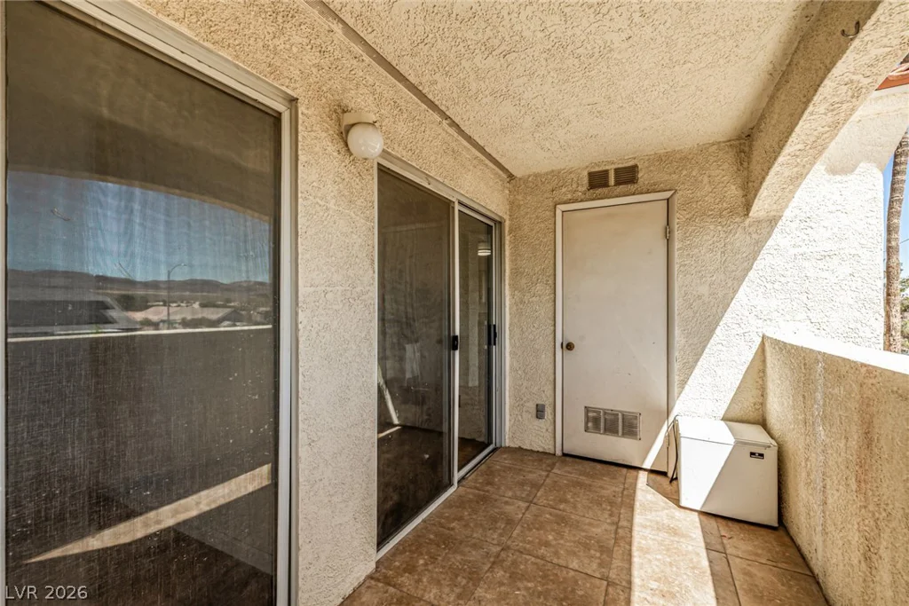 698 Racetrack, Henderson, NV 89015