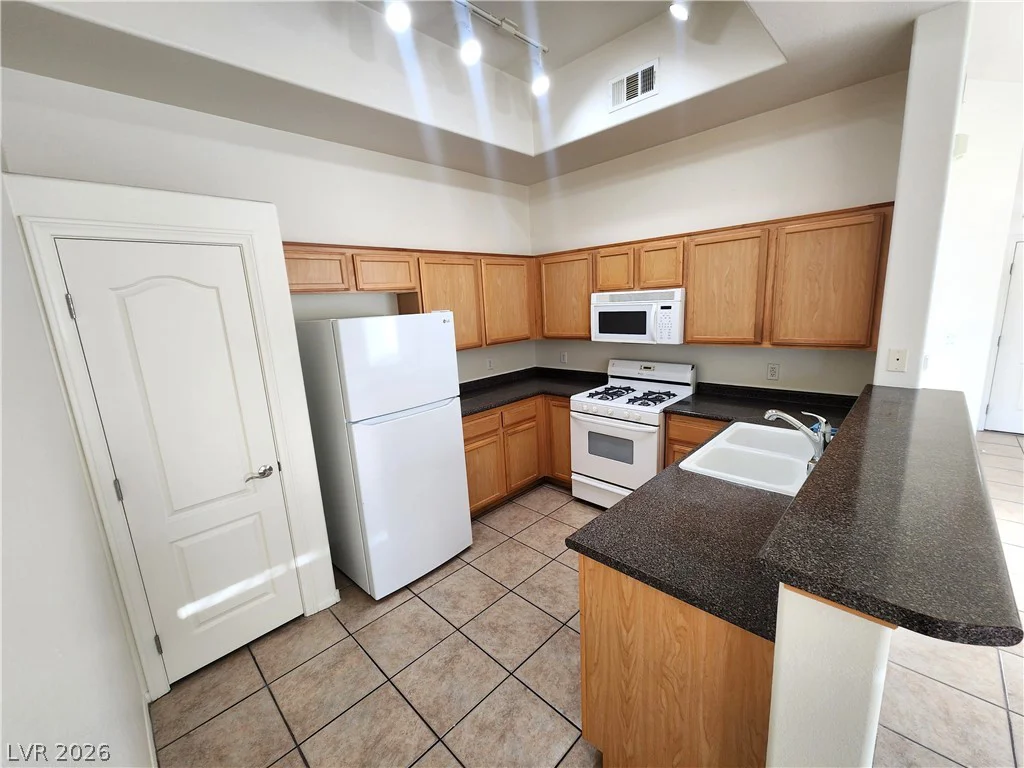 2305 Horizon Ridge, Henderson, NV 89052