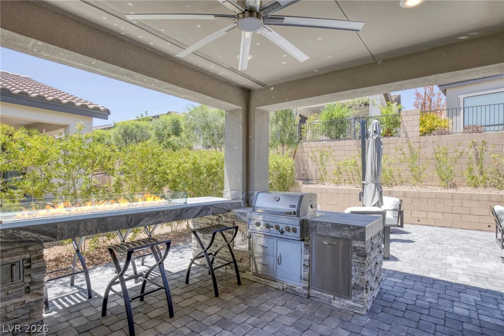 25 RED CREEK BLUFF, Henderson, NV 89011