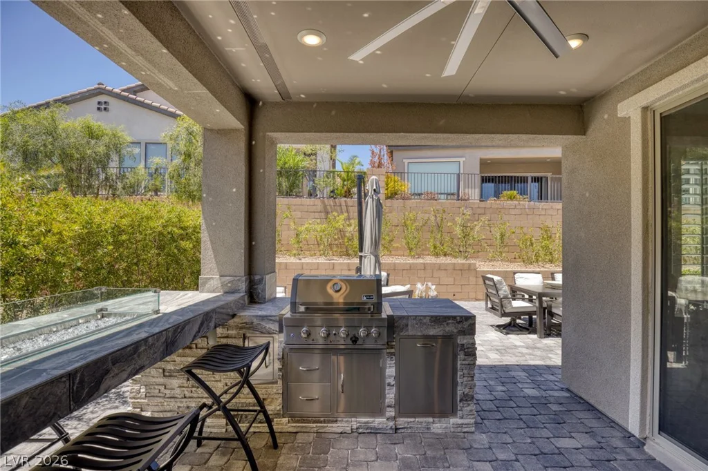 25 RED CREEK BLUFF, Henderson, NV 89011