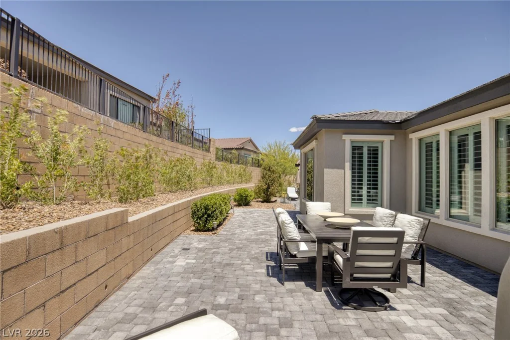 25 RED CREEK BLUFF, Henderson, NV 89011