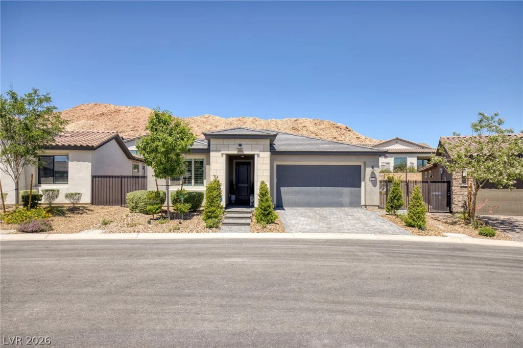 25 RED CREEK BLUFF, Henderson, NV 89011