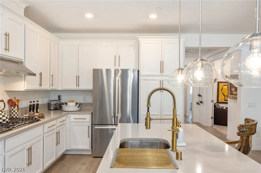 25 RED CREEK BLUFF, Henderson, NV 89011