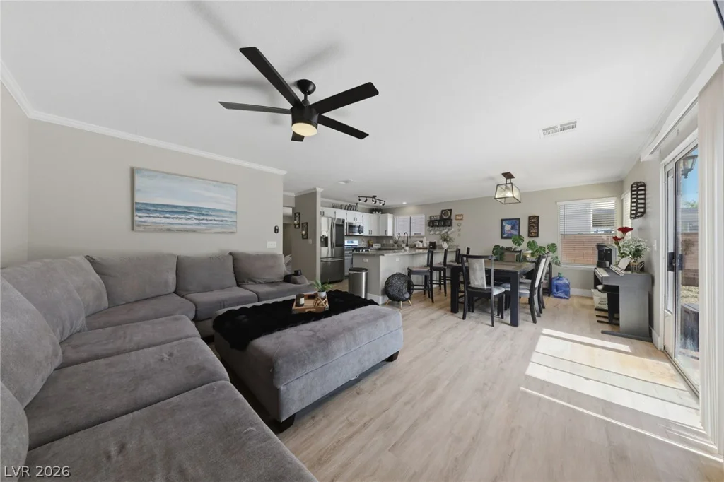 9825 Via Delores, Las Vegas, NV 89117