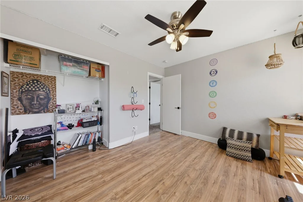 9825 Via Delores, Las Vegas, NV 89117