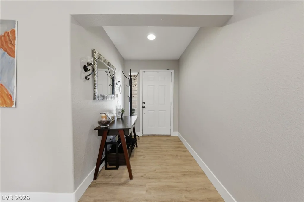 9825 Via Delores, Las Vegas, NV 89117