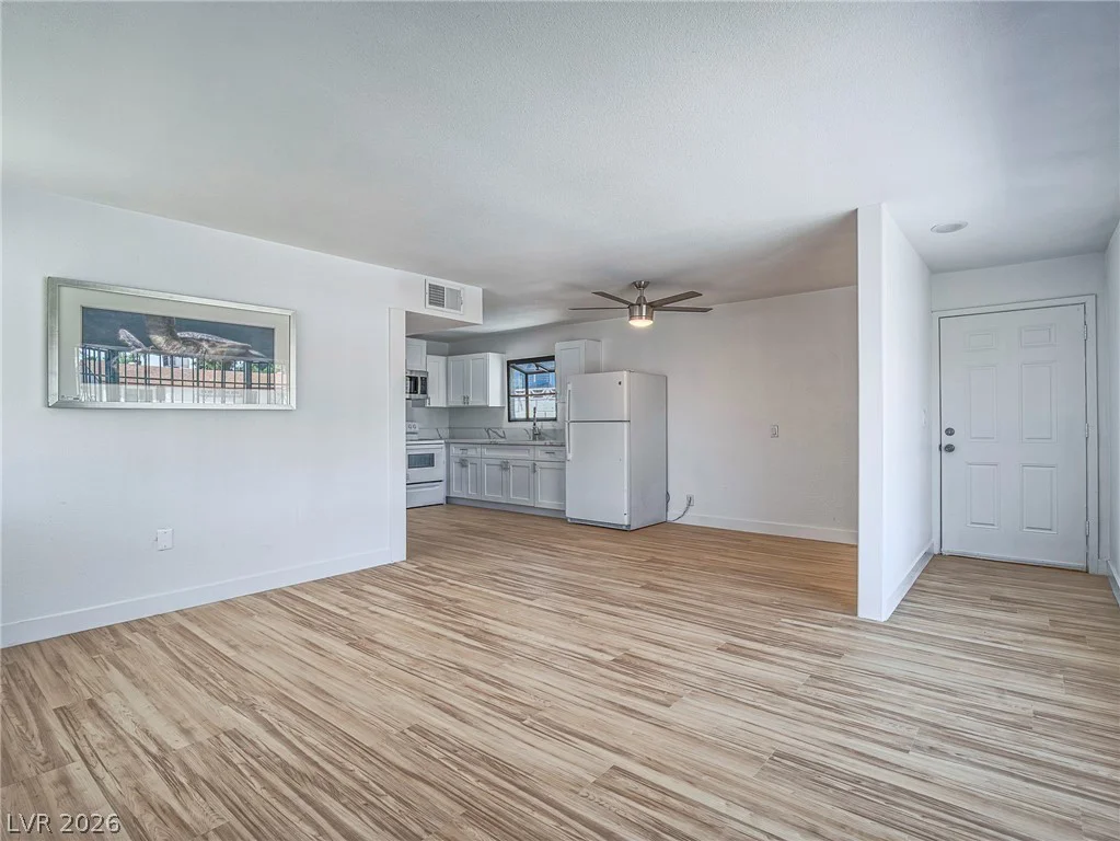 4351 Chafer, Las Vegas, NV 89121