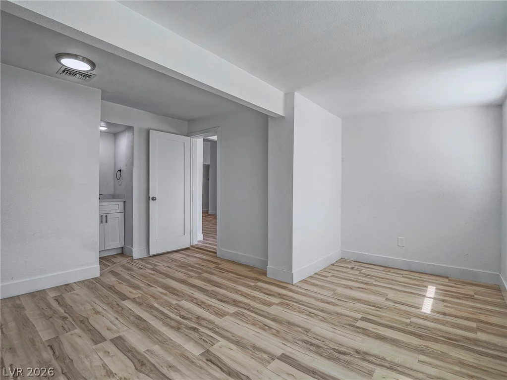 4351 Chafer, Las Vegas, NV 89121