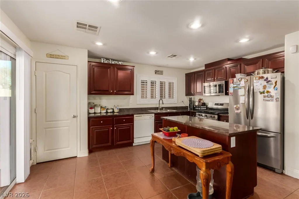 8717 Dodds Canyon, Las Vegas, NV 89131