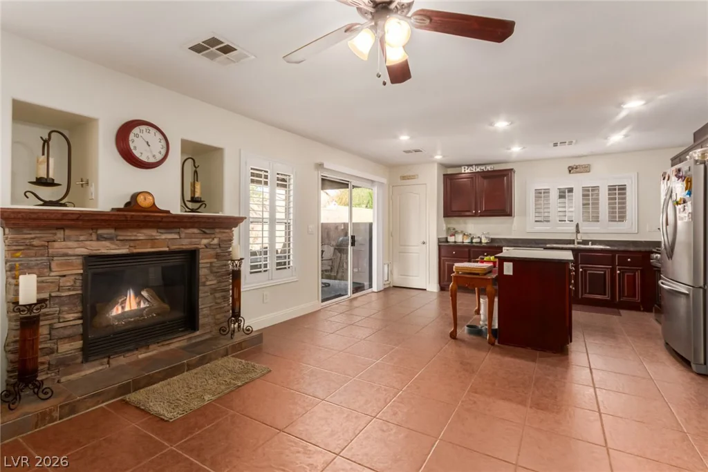8717 Dodds Canyon, Las Vegas, NV 89131