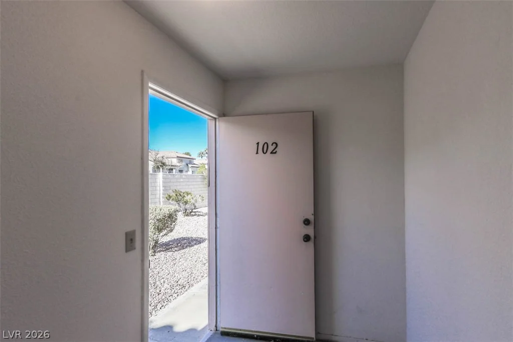 929 Boulder Mesa, Las Vegas, NV 89128