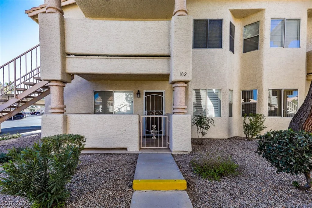 929 Boulder Mesa, Las Vegas, NV 89128