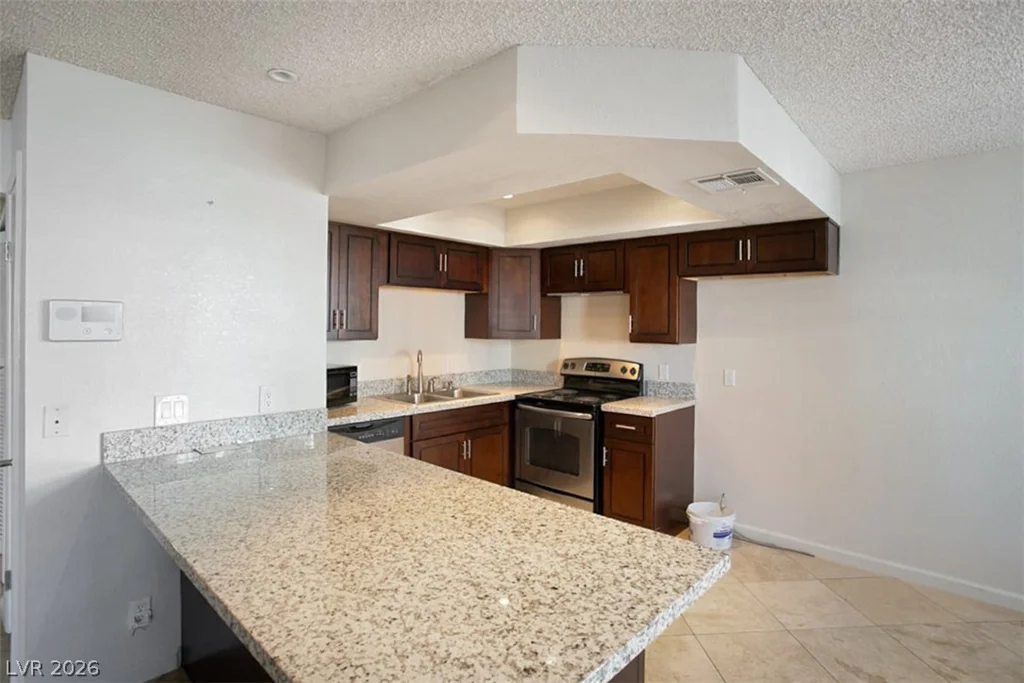 929 Boulder Mesa, Las Vegas, NV 89128