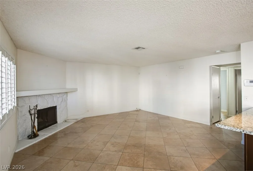 929 Boulder Mesa, Las Vegas, NV 89128