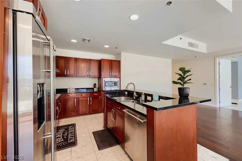 4525 Dean Martin, Las Vegas, NV 89103