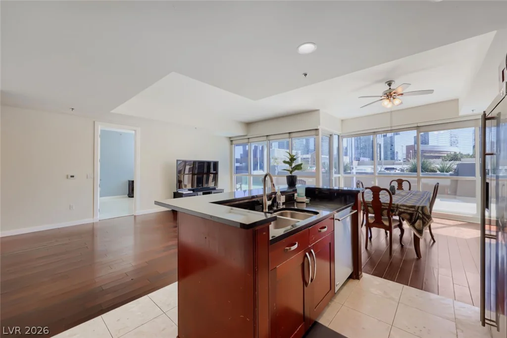 4525 Dean Martin, Las Vegas, NV 89103