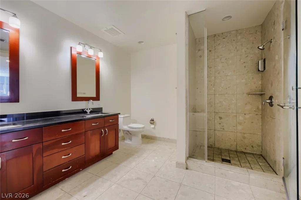4525 Dean Martin, Las Vegas, NV 89103