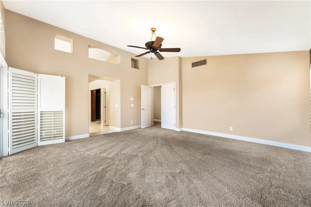 10220 Glen Ora, Las Vegas, NV 89134