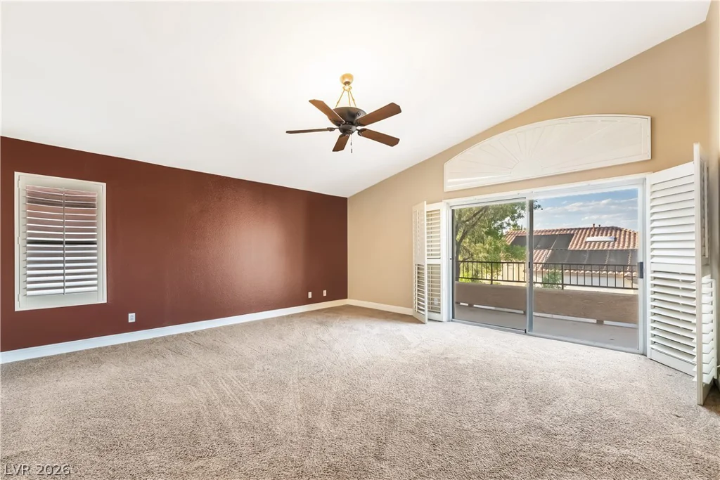10220 Glen Ora, Las Vegas, NV 89134
