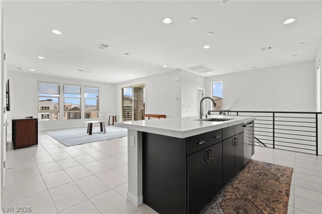 11527 Hawking, Las Vegas, NV 89138