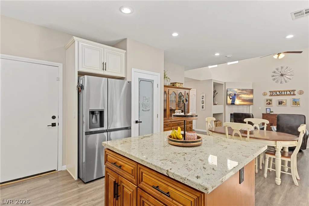 2033 Wandering Doe, Las Vegas, NV 89134