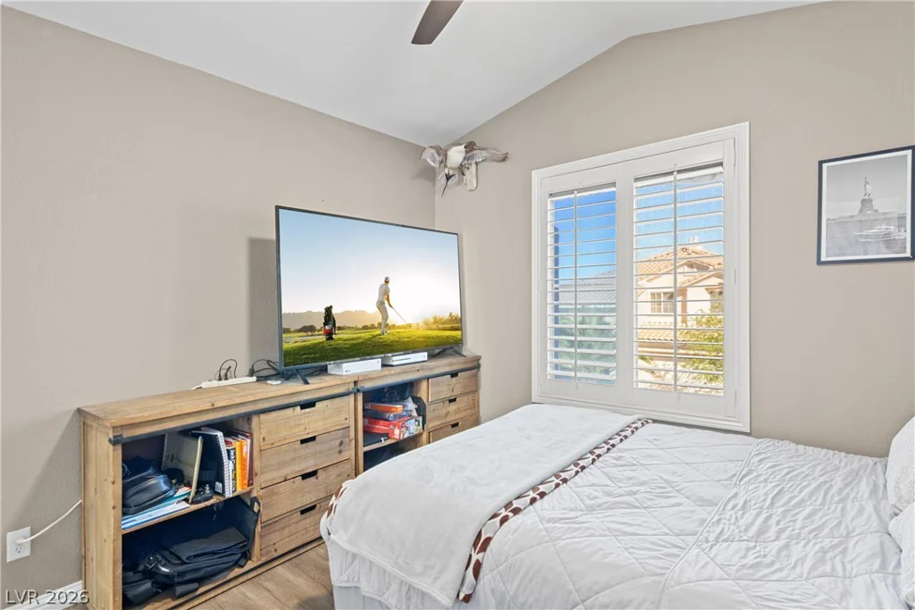 2033 Wandering Doe, Las Vegas, NV 89134