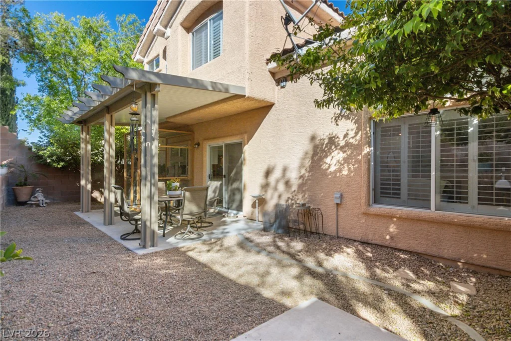 2033 Wandering Doe, Las Vegas, NV 89134