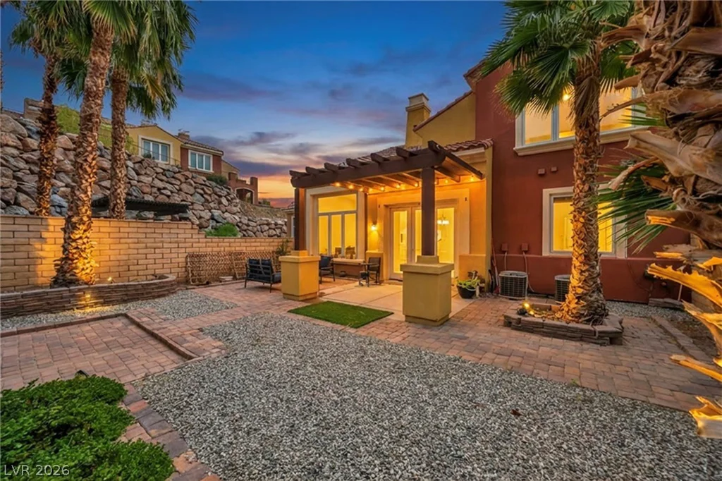 23 Cerchio Basso, Henderson, NV 89011