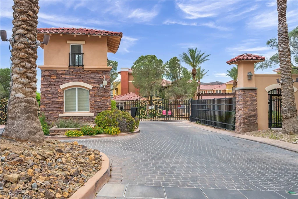 23 Cerchio Basso, Henderson, NV 89011